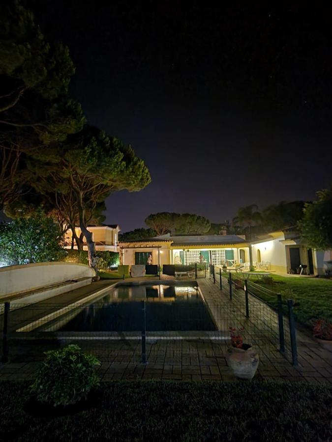 The Pinewood Villa ヴィラモウラ エクステリア 写真